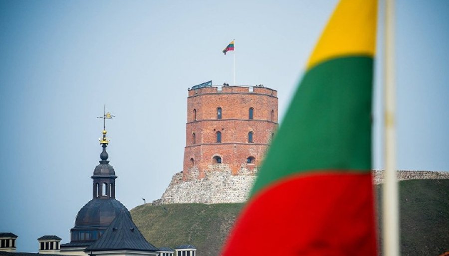 У Литві завершується обмін готівкової гривні на євро