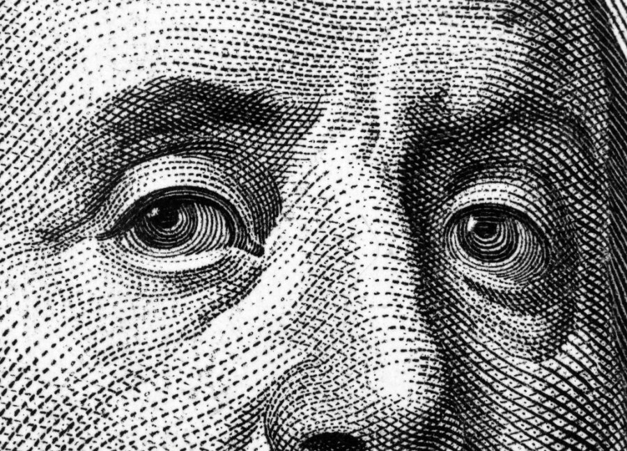 Украинцам упростили получение валюты от родственников