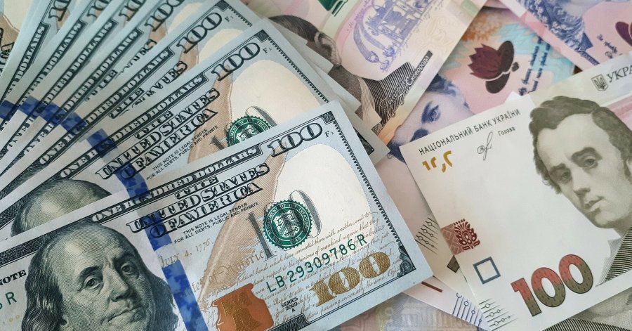 НБУ продав $3,2 млрд на міжбанку за вересень