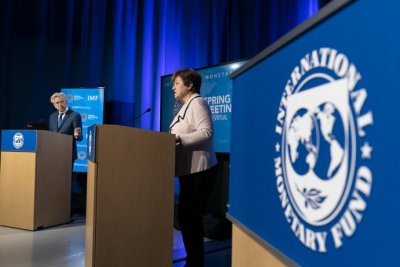 МВФ збільшив кількість структурних маяків для України