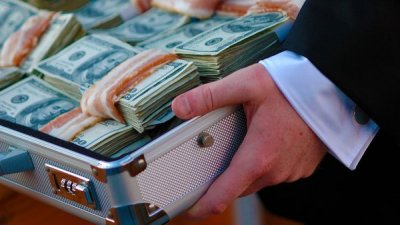 НБУ в перший тиждень року продав на міжбанку $100 млн