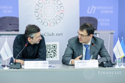 Безготівкові розрахунки зменшать тіньову економіку України