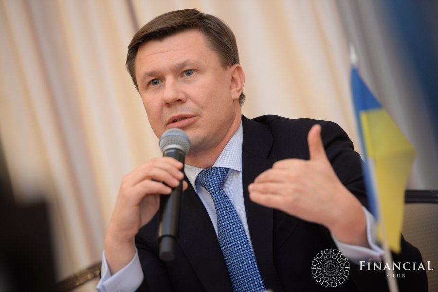 Ексдепутат Демчак купив частку в РВС Банку