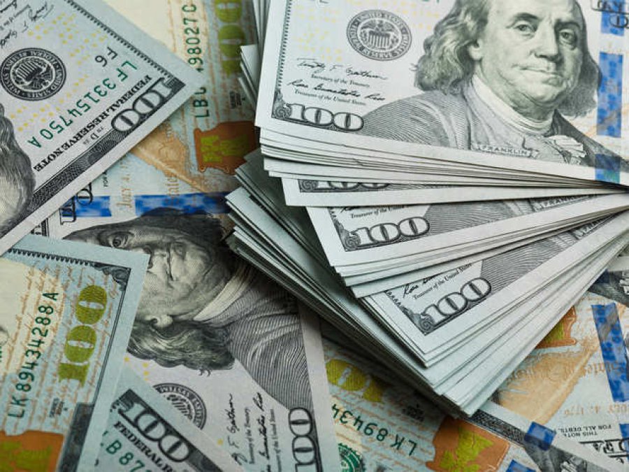 НБУ збільшив тижневий продаж валюти до $782 млн