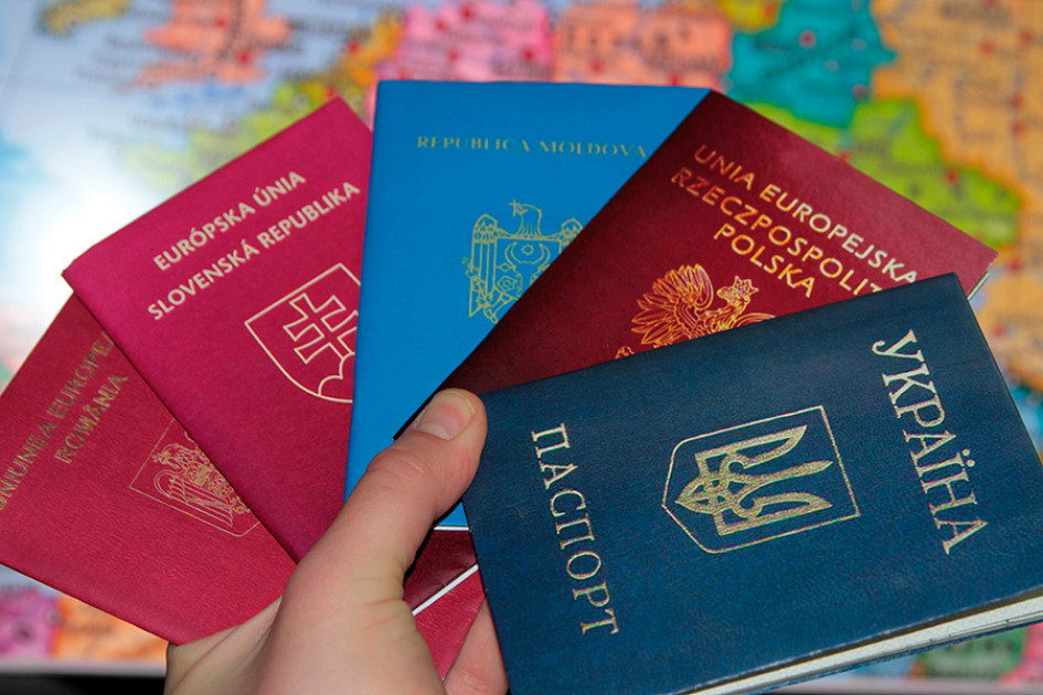 Зеленський підписав закон про множинне громадянство