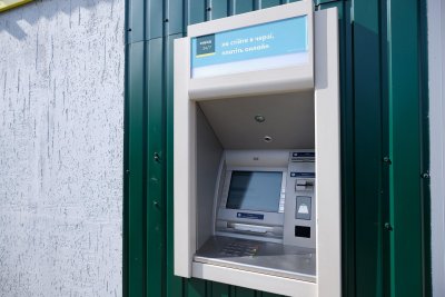На Луганщині хотіли вкрасти гроші, підірвавши банкомат Ощадбанку