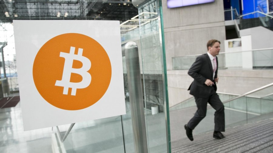 Криптогорки: Bitcoin пробил уровень $17 тыс. и упал