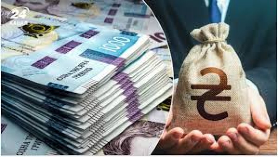 Середня зарплата українців в доларах перевищила довоєнний рівень