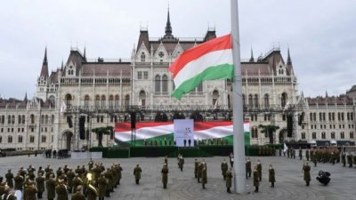 Угорщина блокує виділення Україні військової допомоги ЄС