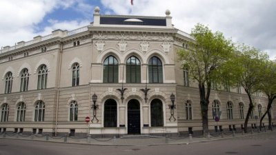 У Латвії можна буде обміняти готівкову гривню