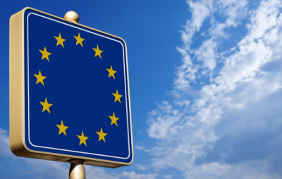 З кінця 2026 року в’їзд до ЄС для українців стане платним