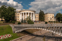 АРМА шукає управителя для Жовтневого палацу