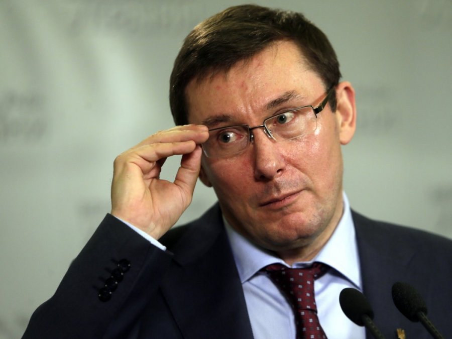 Луценко рассказал, что ищет в ПриватБанке