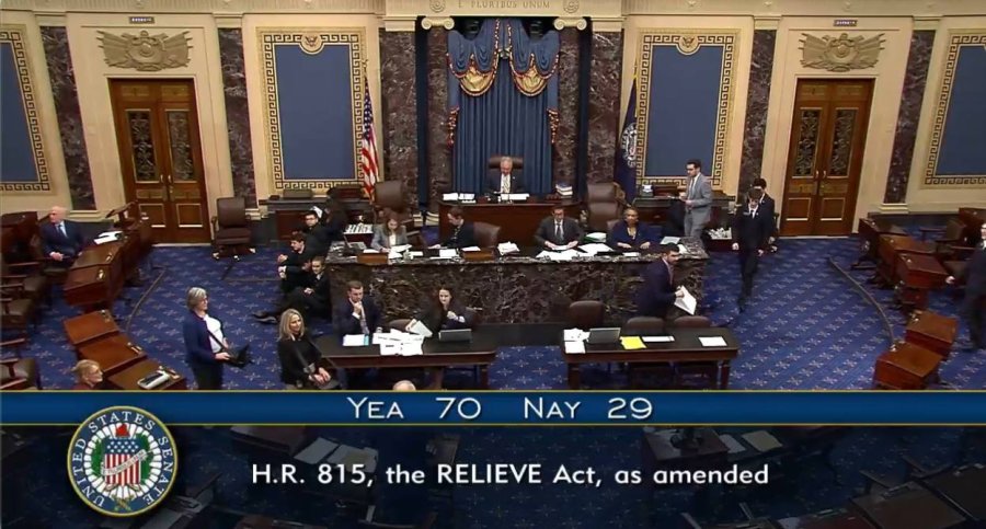 Сенат США схвалив $60 млрд допомоги Україні