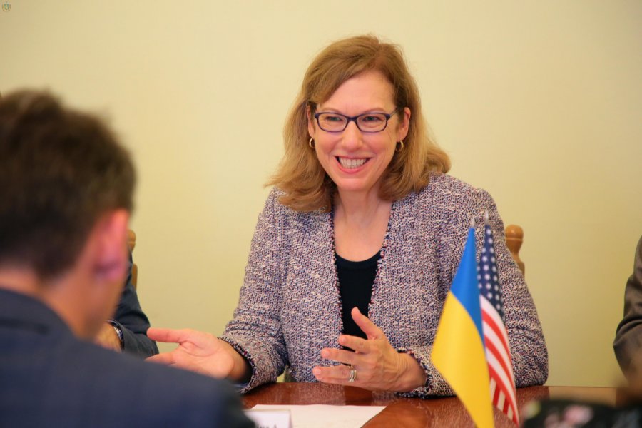 США закликали до незалежності НБУ