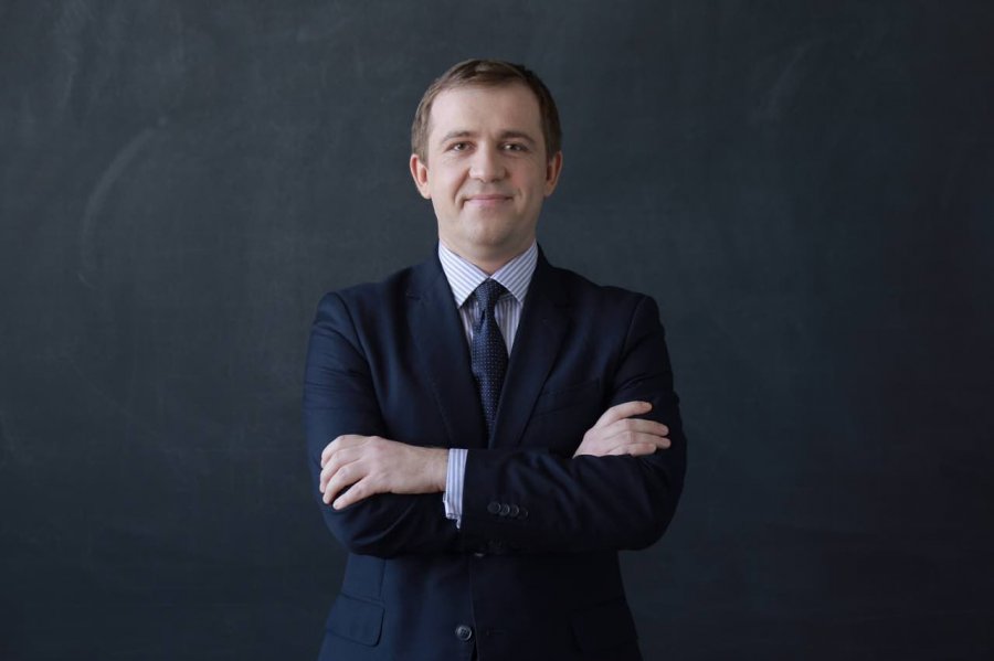 Сергій Харітіч: «Монобанк», щоб залучити до себе клієнтів, «прив'язався» до ПриватБанку