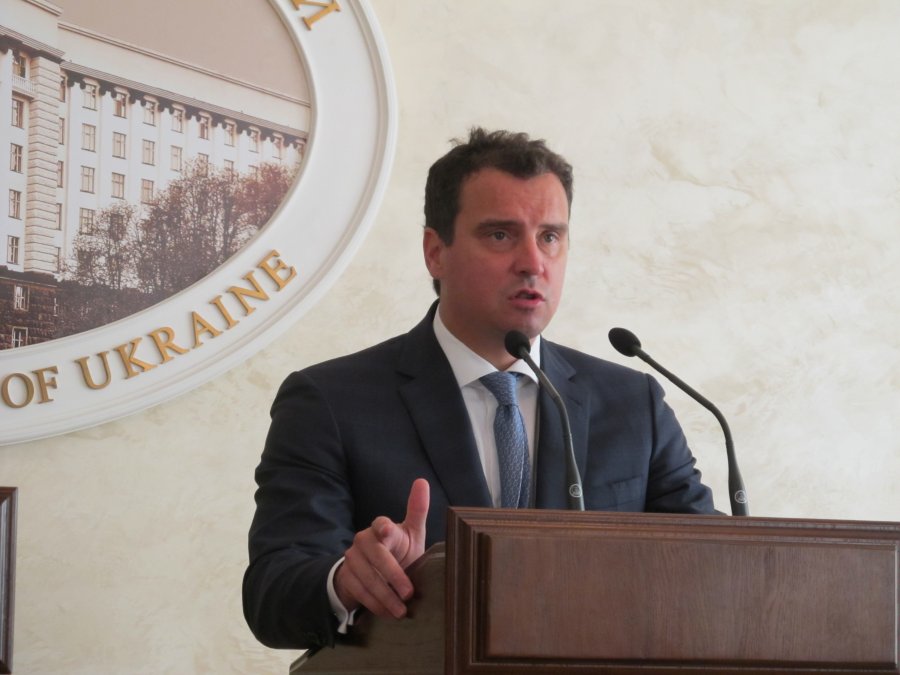 Айварас Абромавичус подал в отставку