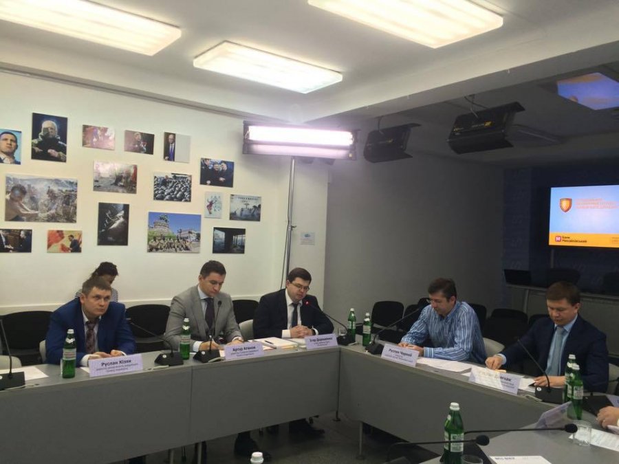 "Состояние банковского бизнеса в 2015 году. Розница" (стенограмма)