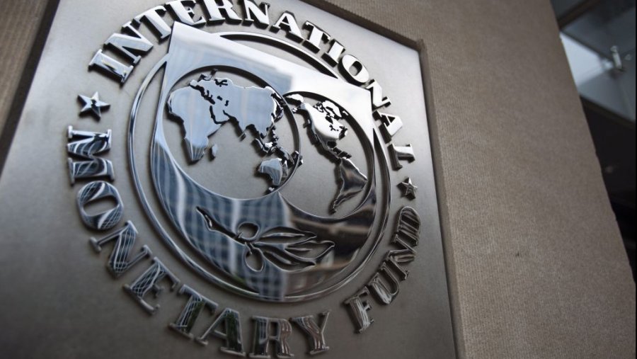 МВФ предлагает Украине заморозить минимальную зарплату