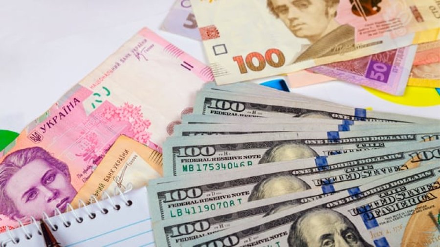 З початку року гривня девальвувала на 2,3%