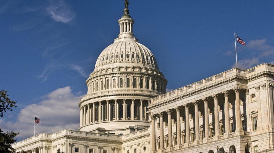 США можуть виділити Україні $37,7 млрд