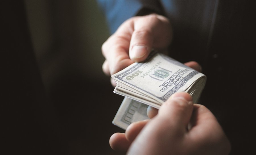 Украина теряет почти $5 млрд в год из-за коррупции на таможне