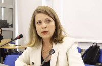 Лише 21% українців знімає всю готівку з банківських карток