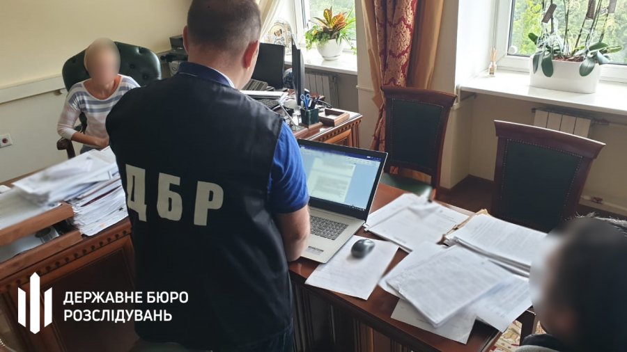 В ГФС проходят обыски