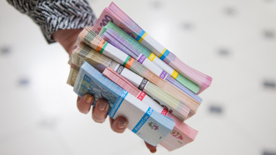 НБУ прогнозує цьогоріч зростання реальних зарплат на 12%