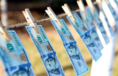 Україна покращила позиції в боротьбі з відмиванням коштів