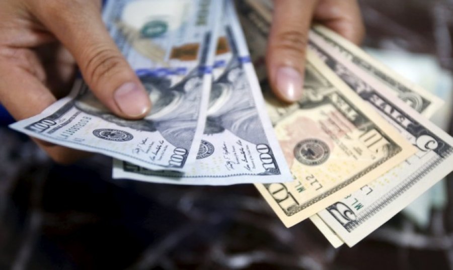Нацбанк купил на аукционе $57,4 млн