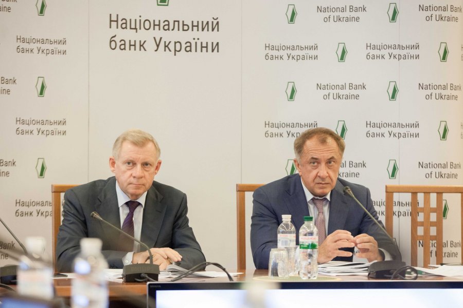 Смолій і Данилишин мають протилежні погляди на політику НБУ