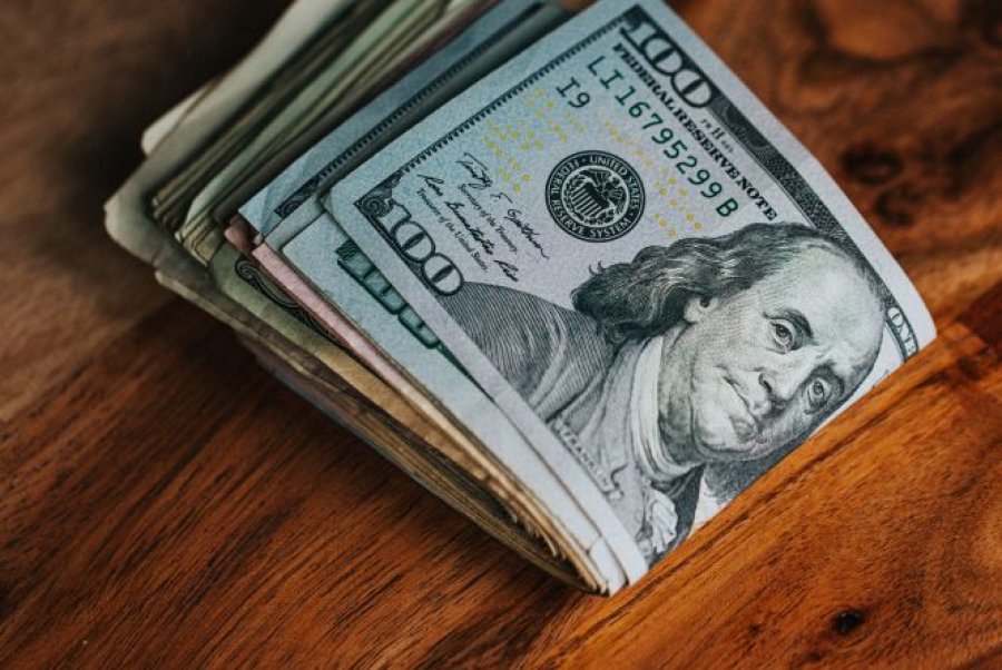 НБУ за тиждень продав на міжбанку $970 млн