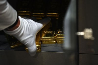 Нацбанк зупинив ввезення золота в Україну