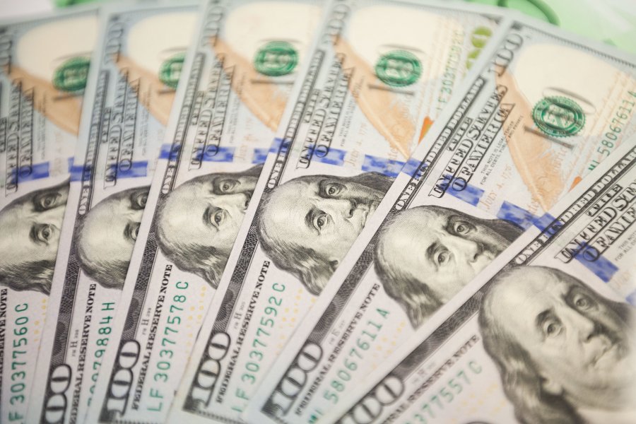 Нацбанк продав $350 млн для підтримки курсу