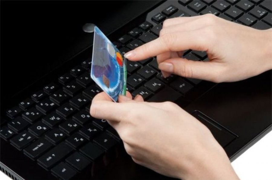 НБУ: Доля мошеннических операций с картами уменьшается