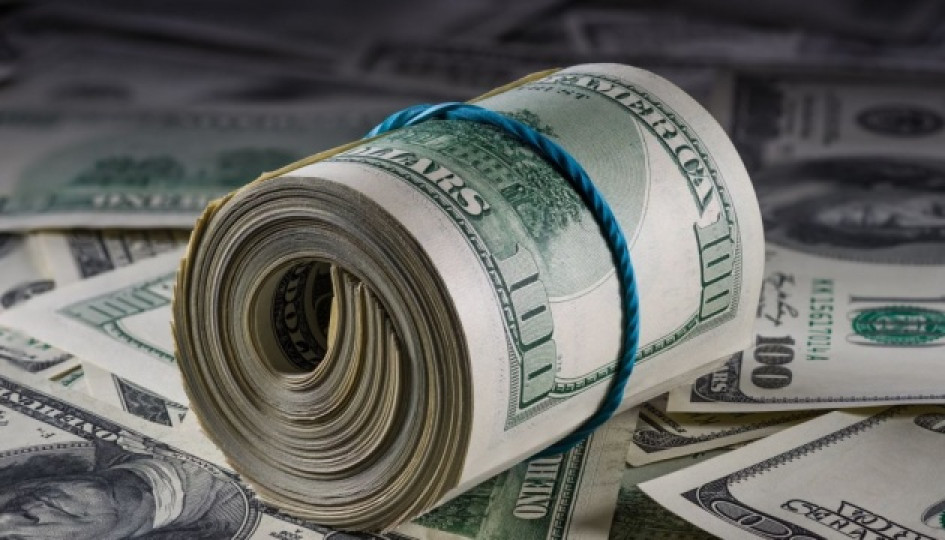 За тиждень Нацбанк купив $10 млн, але продав в 51 раз більше
