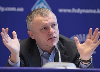 Спробу Суркісів стягнути $250 млн з ПриватБанку відклали до середи