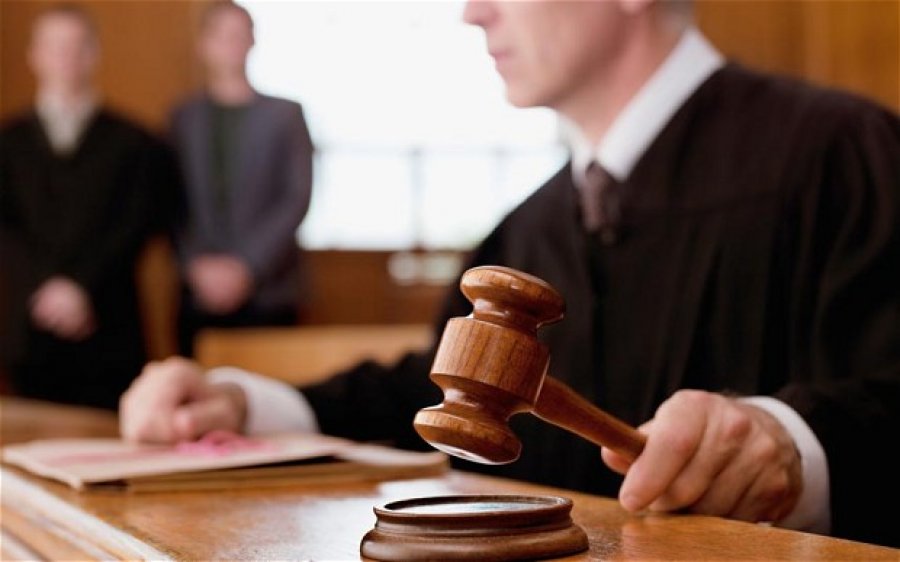 Держатели еврооблигаций ПриватБанка подали в суд