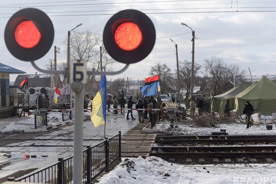 Блокада курсу не указ