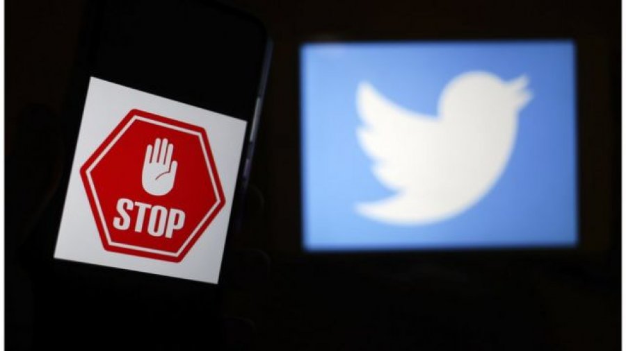Акції Twitter обвалилися через зрив угоди із Маском