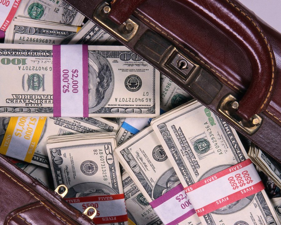 Украинцам будут гарантировать вклады до 100 тыс. евро
