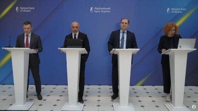 Нацбанк не бачить катастрофічних загроз для валютних резервів України