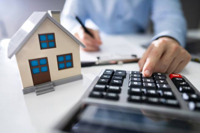 Українці сплатили 2,3 млрд грн податку на нерухомість за 2 місяці