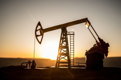 ЄС не знизить ліміт ціни на російську нафту без підтримки Трампа