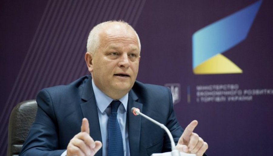 Кубив прогнозирует рецессию экономики в случае победы Зеленского