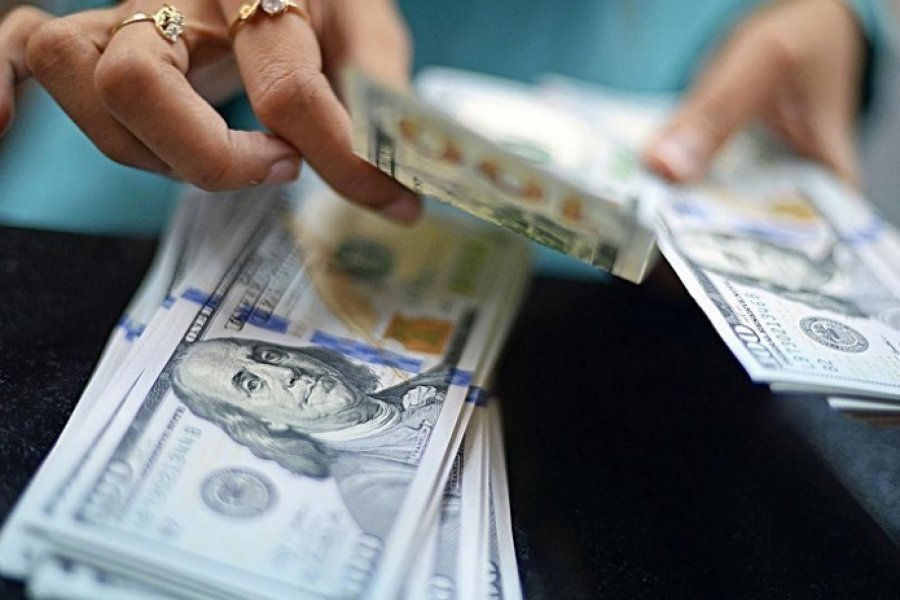 Банки купили у НБУ почти всю предложенную валюту