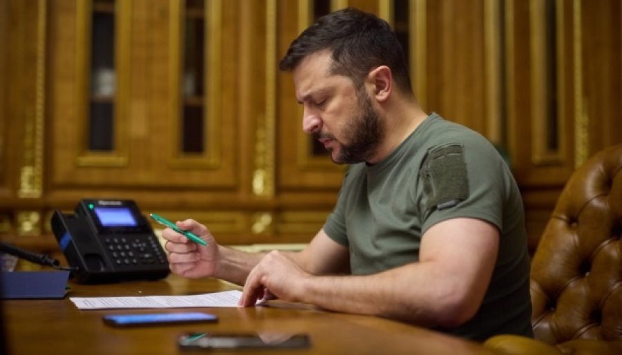 Зеленський підписав закон про приватизацію державних банків