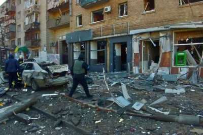 Банки закрили по дюжині відділень