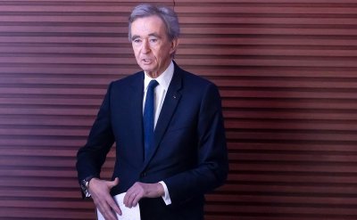 Бернар Арно більше не друга найбагатша людина в світі